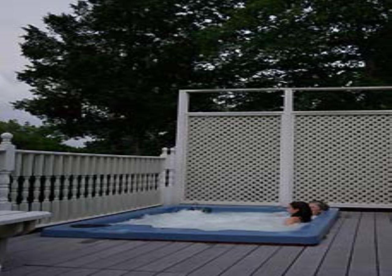 Plain&Fancy Bed&Breakfast Ironton Exterior foto